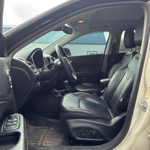2018 JEEP COMPASS LIMITED — миниатюра 32