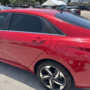 2022 Hyundai ELANTRA LIMITED — фото 6
