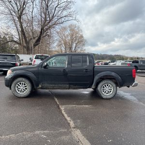 NISSAN FRONTIER SV - 3