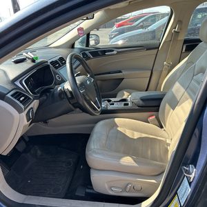 صورة مصغرة 32 لـ 2018 FORD FUSION SE