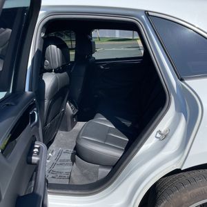 2022 Porsche MACAN BASE — миниатюра 33