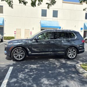 2021 BMW X7 XDRIVE40I — фото 3