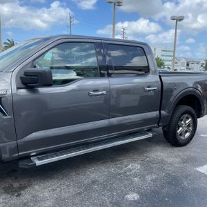 FORD F-150 XLT - 4
