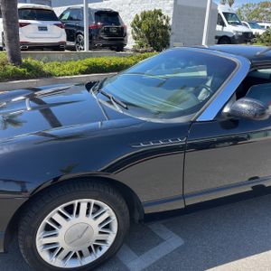 FORD THUNDERBIRD DELUXE - 2