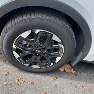 2025 KIA SORENTO S — миниатюра 17