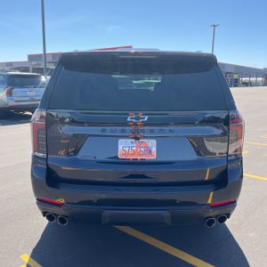 CHEVROLET SUBURBAN Z71 - 7