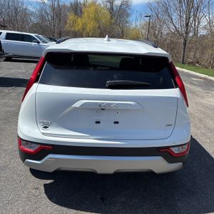 KIA NIRO EX - 5