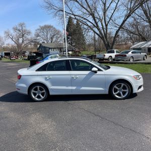 AUDI A3 2.0T PREMIUM - 10