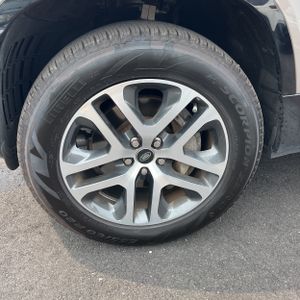 2023 LAND Rover DEFENDER 130 X-DYNAMIC SE — фото 16