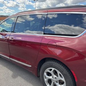 CHRYSLER PACIFICA LIMITED - 4