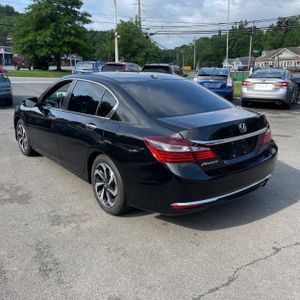 2017 Honda ACCORD EX-L — фото 5