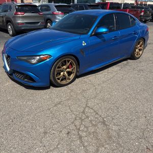 2018 ALFA Romeo GIULIA QUADRIFOGLIO — фото 1