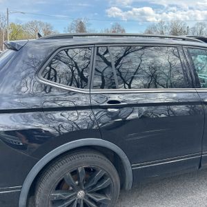 VOLKSWAGEN TIGUAN SE R-LINE BLACK 4MOTION - 9