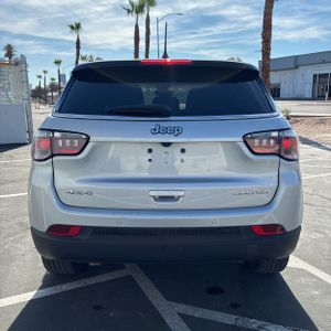 JEEP COMPASS LIMITED 4X4 - 7