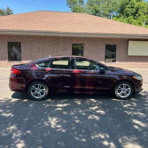 FORD FUSION SE - 10