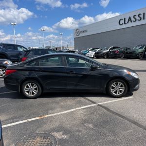 HYUNDAI SONATA GLS - 6