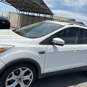 صورة 2 لـ 2017 FORD ESCAPE TITANIUM