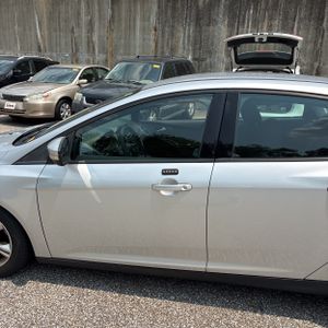 صورة 4 لـ 2014 FORD FOCUS SE