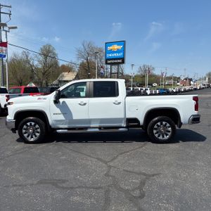 CHEVROLET SILVERADO 2500HD LT - 3
