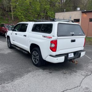 TOYOTA TUNDRA - 5