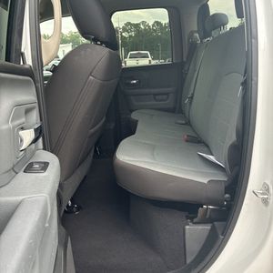 2024 RAM 1500 CLASSIC SLT — миниатюра 34