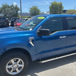 2025 FORD F-150 XLT 照片 2