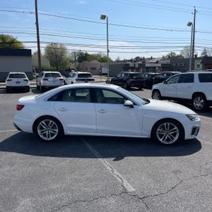 AUDI A4 PREMIUM S LINE - 10