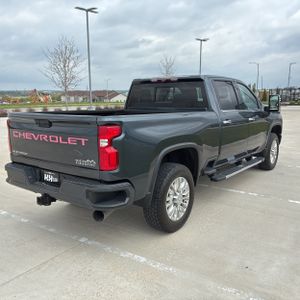 CHEVROLET SILVERADO 2500HD HIGH COUNTRY - 8