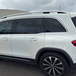 MERCEDES-BENZ GLB - 6