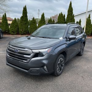 SUBARU FORESTER PREMIUM - 1