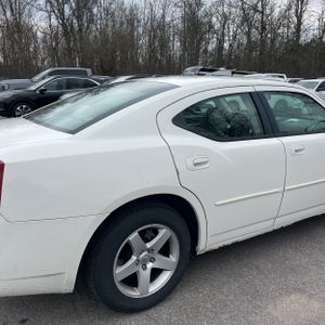 DODGE CHARGER SXT - 9