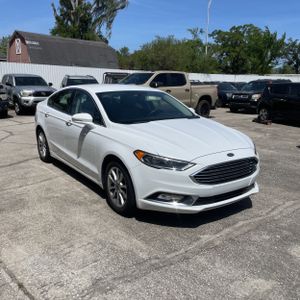 FORD FUSION SE - 10