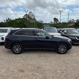 MERCEDES-BENZ GLC - 10