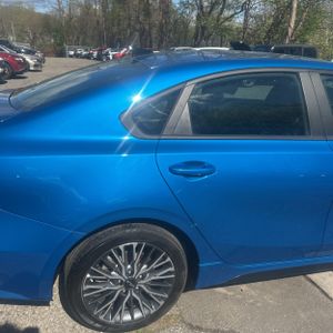 KIA FORTE GT-LINE - 9