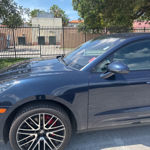 2022 Porsche MACAN S — фото 2