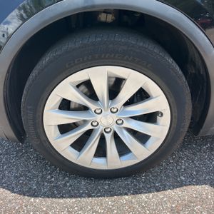 2018 Tesla MODEL X 75D 缩略图 17