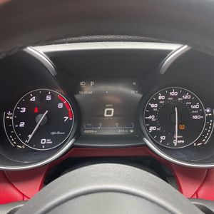 2019 ALFA Romeo GIULIA RWD — миниатюра 38