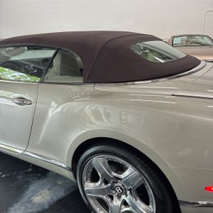 BENTLEY CONTINENTAL GT - 6