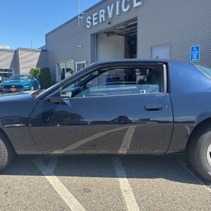 1984 Chevrolet CAMARO BASE 2D COUPE photo 4