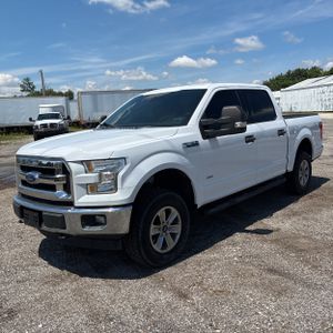 2017 FORD F-150 XLT photo 1