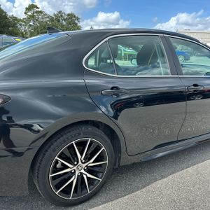 صورة 9 لـ 2022 Toyota CAMRY SE