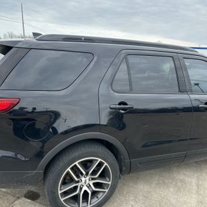 FORD EXPLORER SPORT - 9