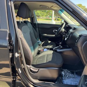 2019 KIA SOUL + thumbnail 32