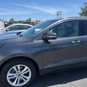 FORD EDGE SEL - 2