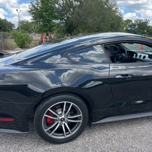 FORD MUSTANG ECOBOOST PREMIUM - 9