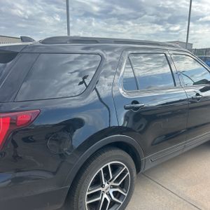 FORD EXPLORER SPORT - 9