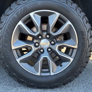 2021 Chevrolet TAHOE LT — фото 18