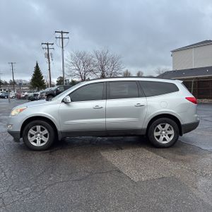 CHEVROLET TRAVERSE LT - 3