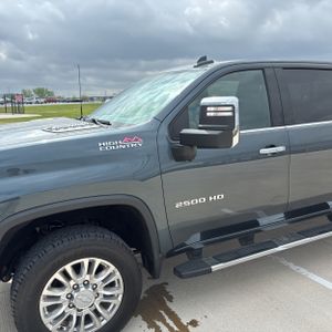 CHEVROLET SILVERADO 2500HD HIGH COUNTRY - 2