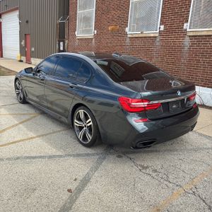 BMW 7-SERIES 740I - 5